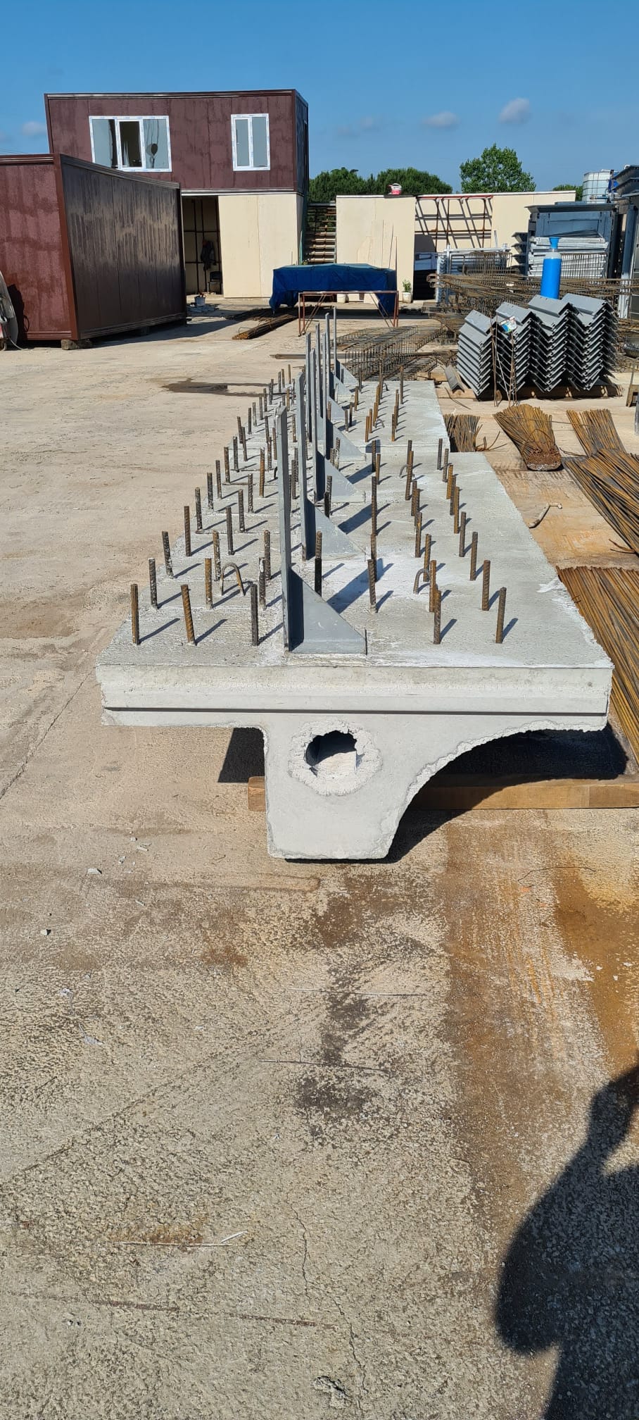 PREKAST BETON DÖKÜMÜ